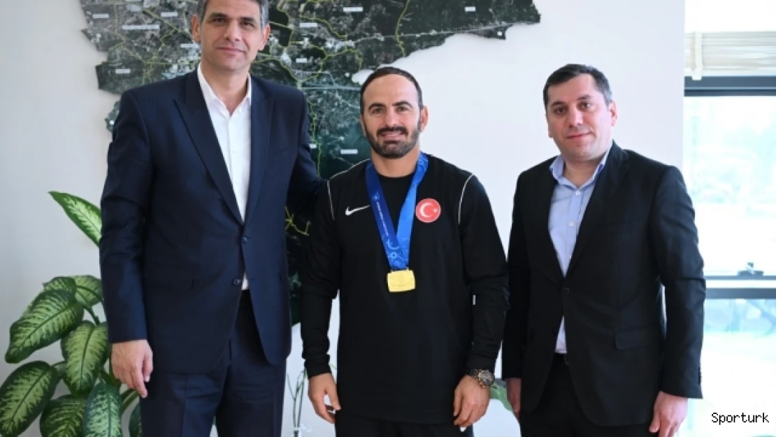 Dünya şampiyonu Abdülhamit Altun, yurda döndü