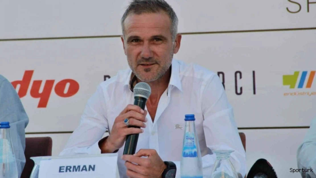 Erman Güracar: &quotSakin, dikkatli ve sabırlı olmalıyız"