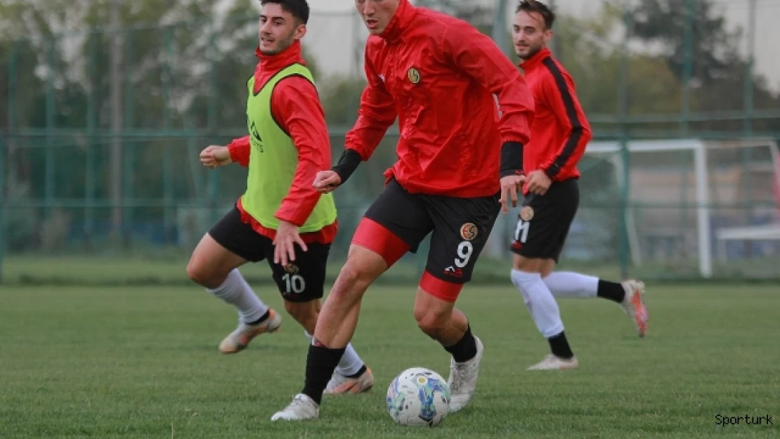 Eskişehirspor, Karşıyaka maçına hazırlanıyor