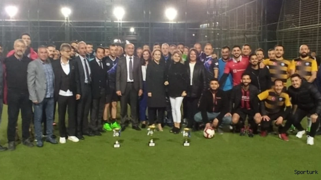 ESOGÜ Birimler Arası Futbol Turnuvası'nda kupanın sahibi belli oldu