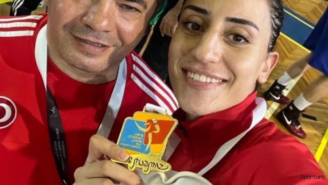 Gizem Özer Karadağ'da