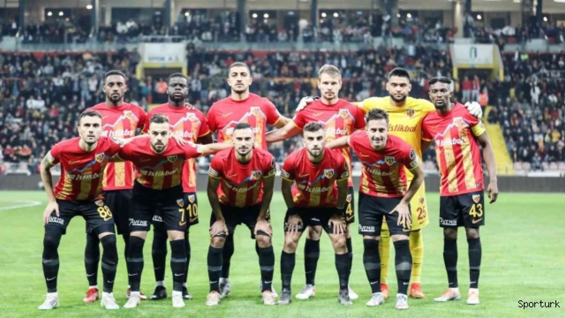 Kayserispor - Galatasaray maçını 16 bin 758 kişi izledi