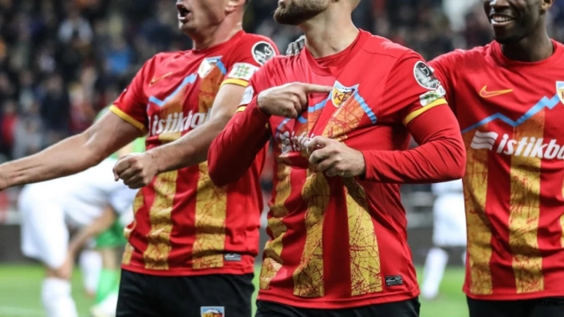 Mario Gavranovic 5. golünü attı