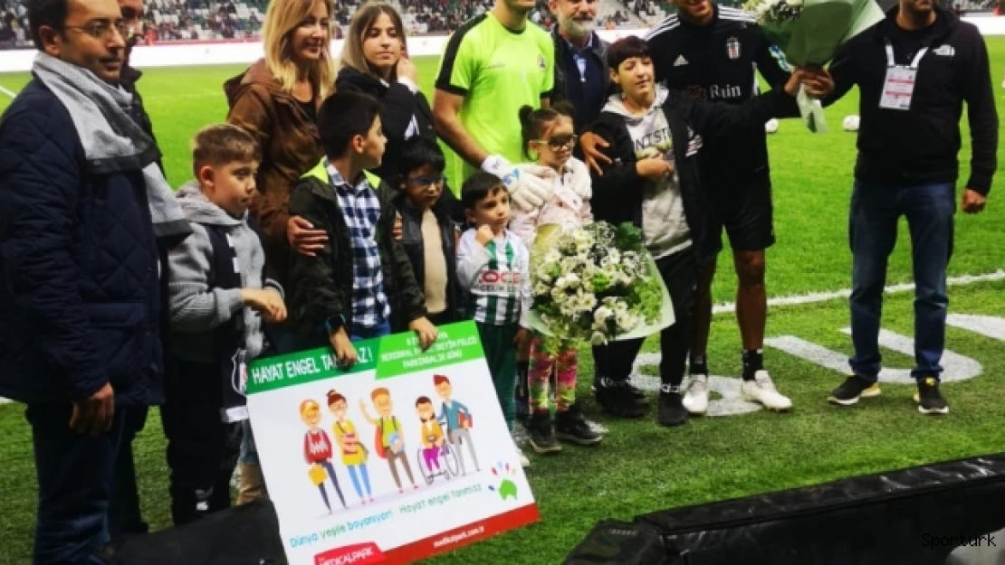 Serebral palsili çocuklar sahaya çıktı
