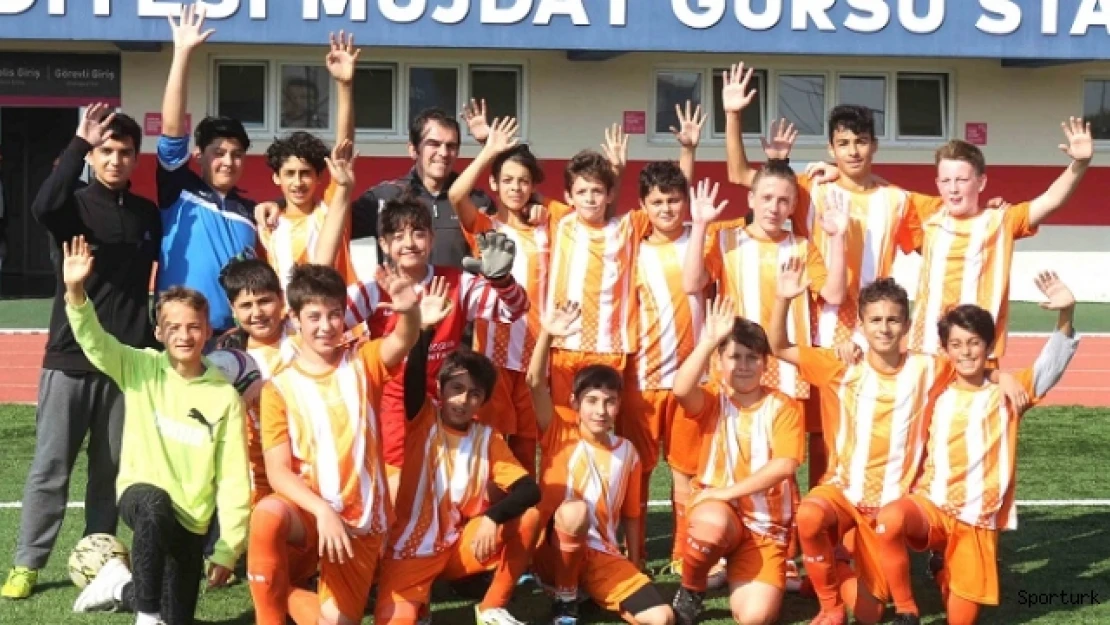 Silivri Mimarsinan gençleriyle güzel 2-1