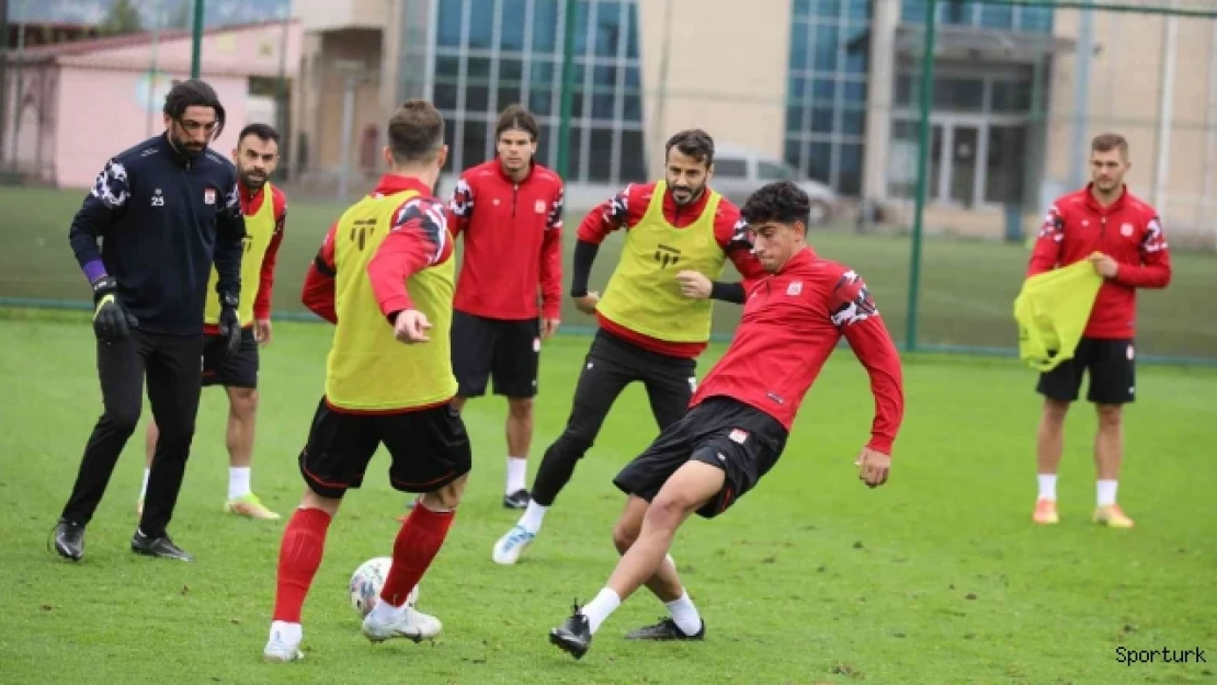 Sivasspor, Trabzon maçının taktiğini çalıştı