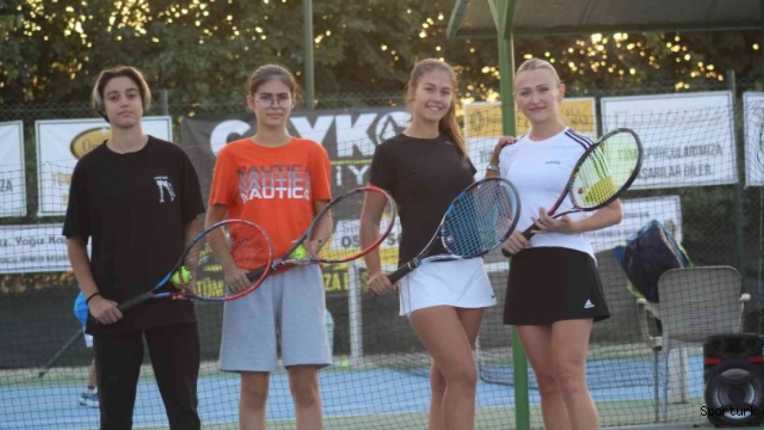 Sonbahar Tenis Turnuvası nefesleri kesti