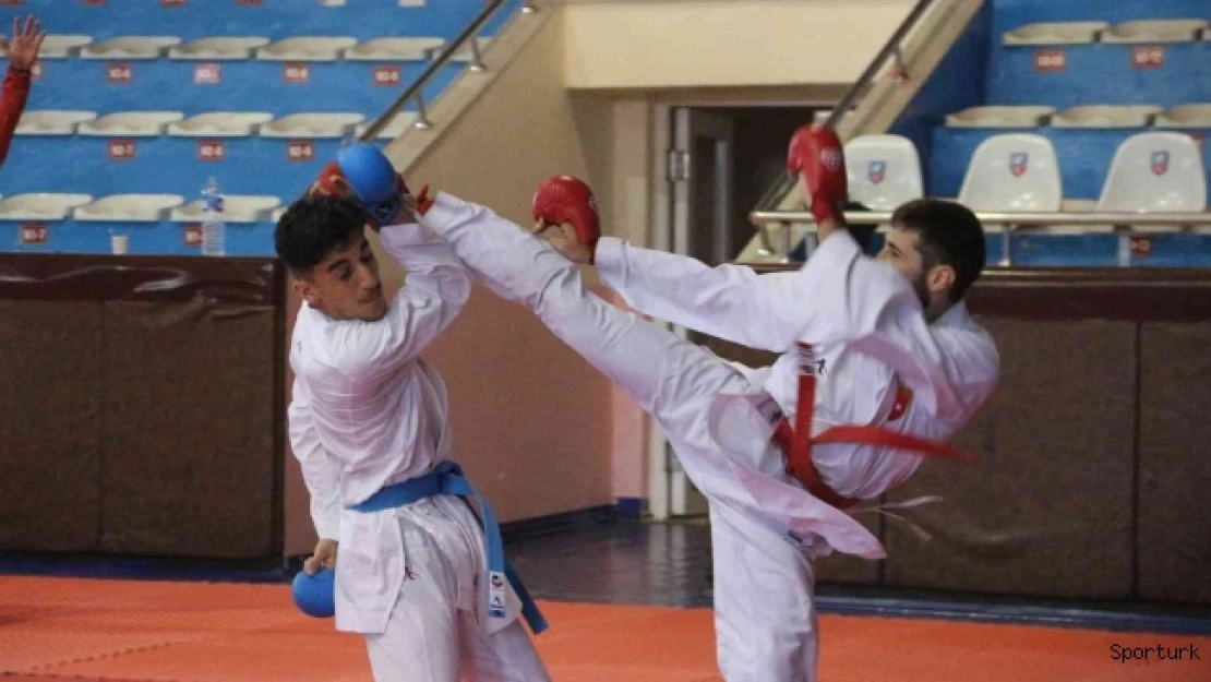 U21 Karate Milli Takımı şampiyonaya Erzurum'da hazırlanıyor
