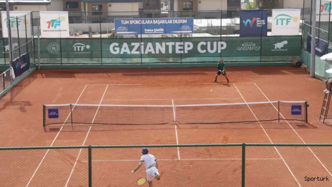 Uluslararası Gaziantep Cup tenis turnuvasında heyecan sürüyor