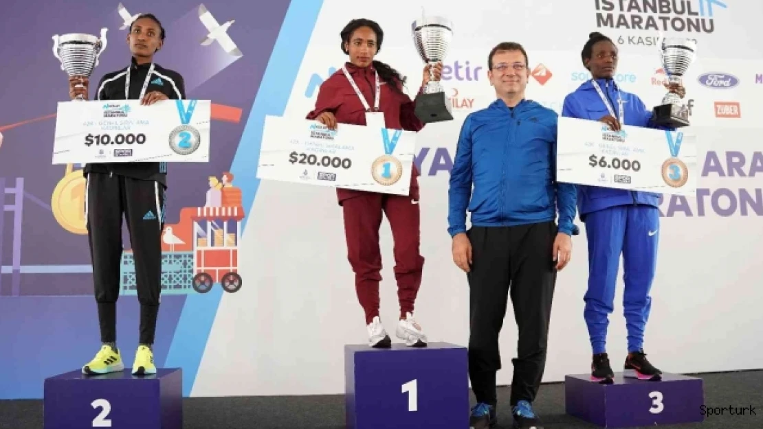 44. İstanbul Maratonu'nda kazananlar ödüllerini aldı