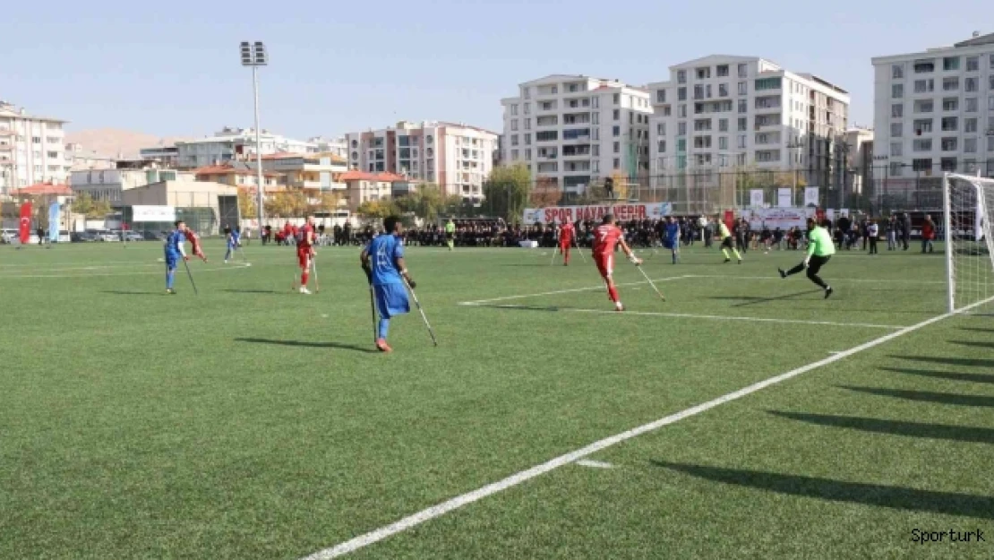 Ampute Futbol Türkiye Şampiyonası Van'da başladı