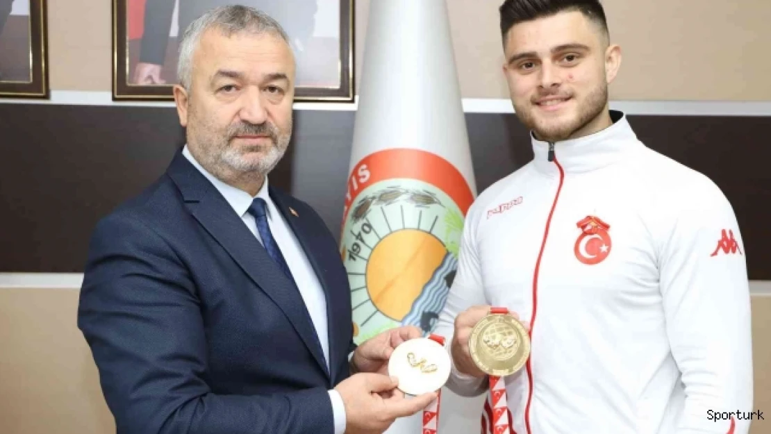 Başkan Topaloğlu: &quotSpora ve sporcuya desteğimiz devam edecek"