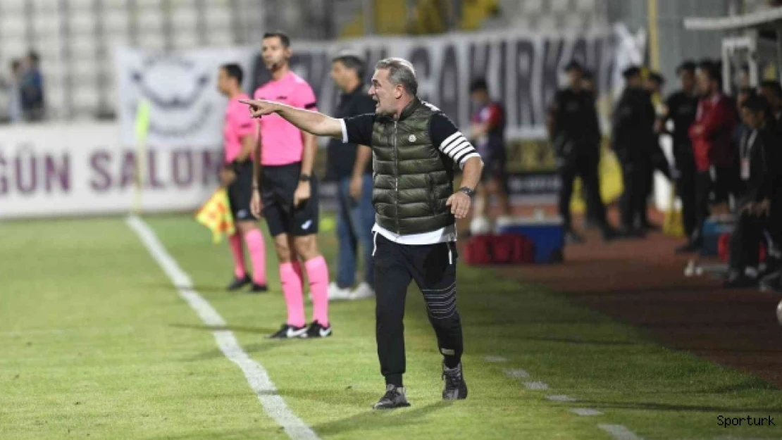 Bursaspor Teknik Direktörü Tahsin Tam istifa etti
