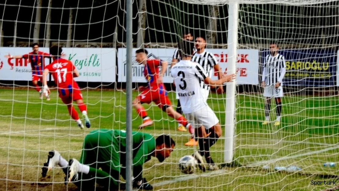 Çeşme Belediyespor sahasında 4-2 mağlup