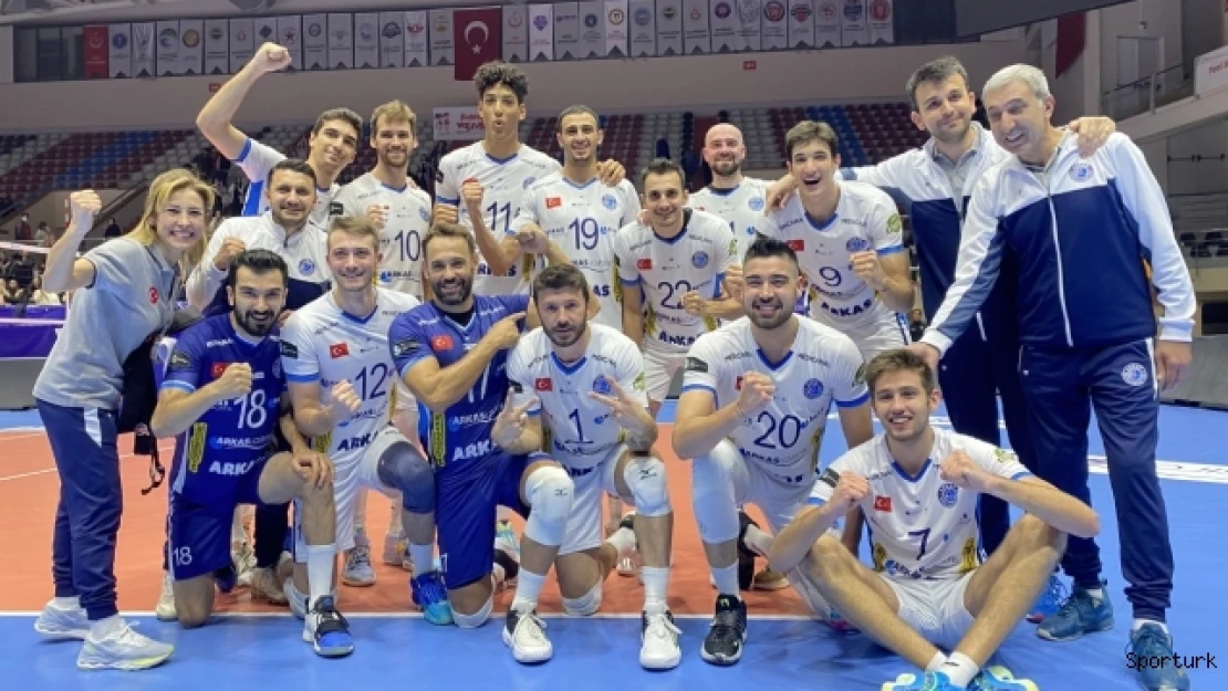 Cev Voleybol Cup: Arkas Spor: 3 - Caruur Volley: 1