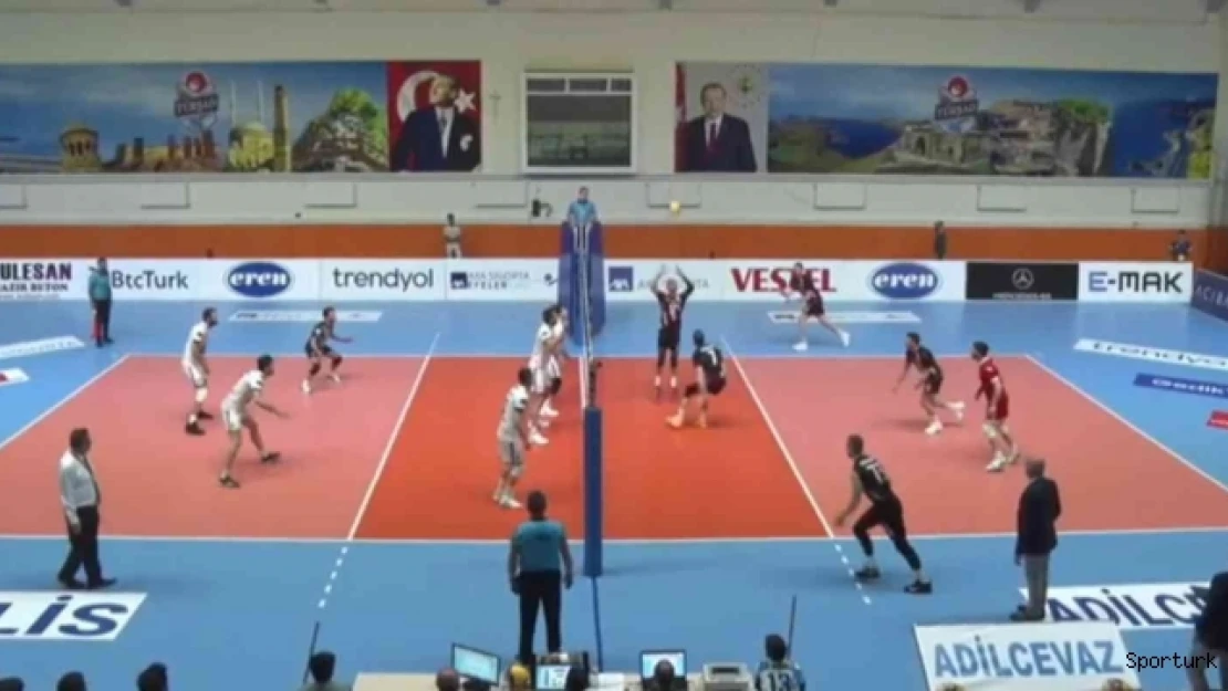 Efeler Ligi: TÜRŞAD: 3 - Spor Toto: 2