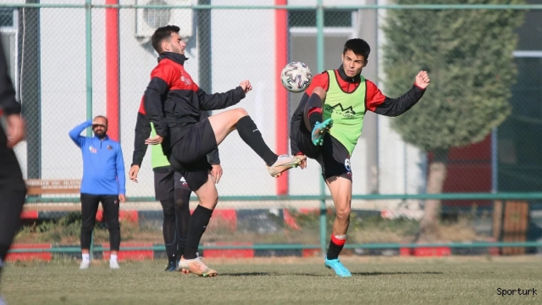 Eskişehirspor, Ağrı 1970 Spor maçına hazırlanıyor