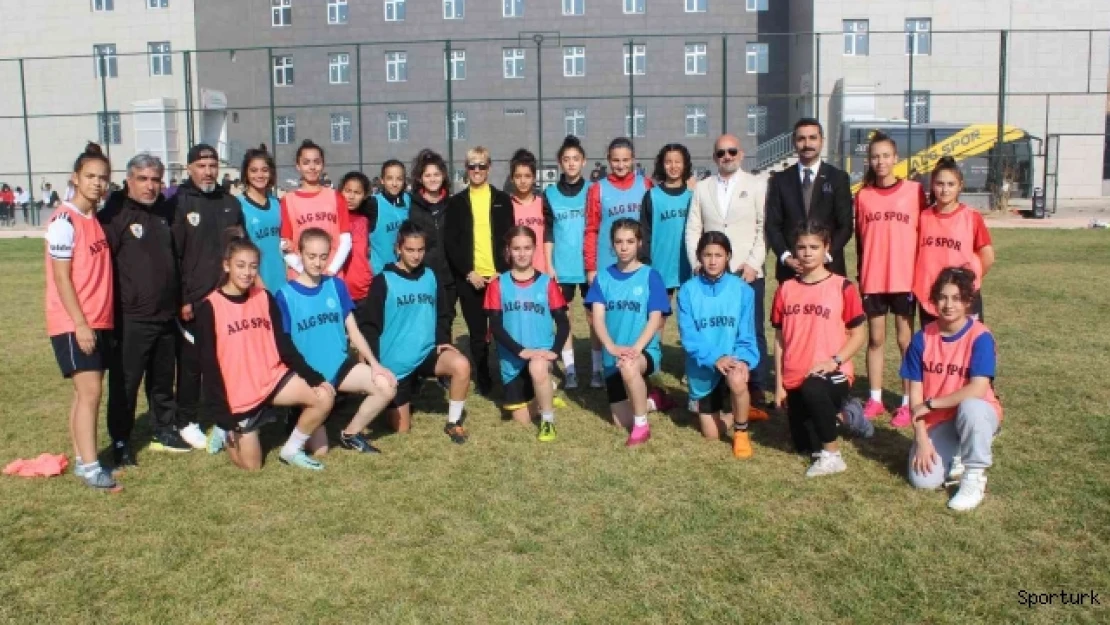Gaziantep ALG Spor kadın futbolunun yeni yıldızlarını arıyor