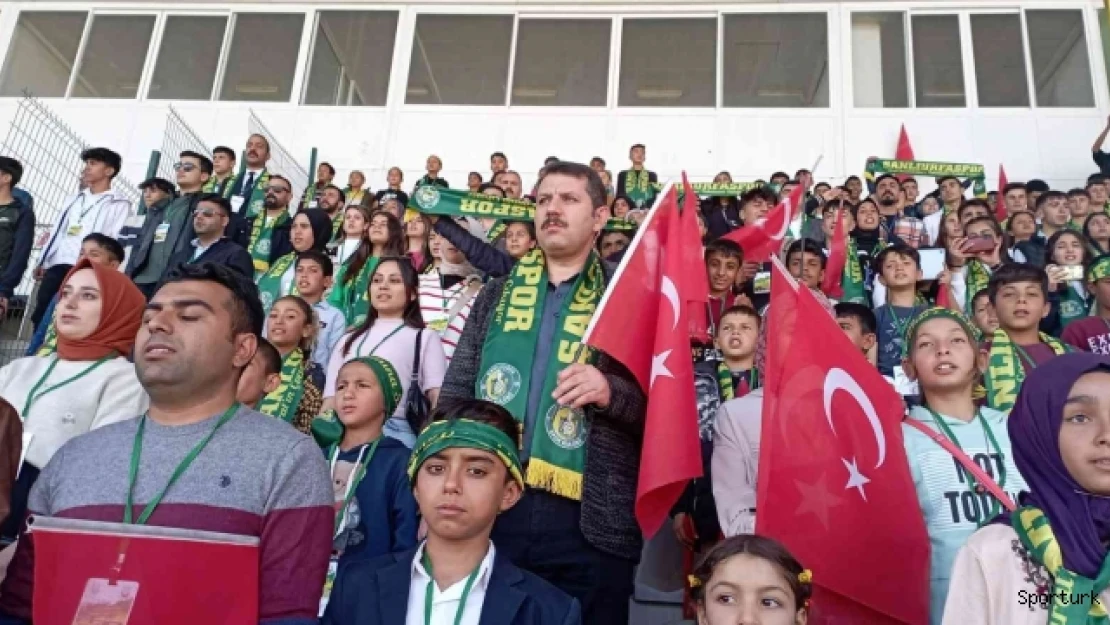 Hilvanlı çocuklar ilk defa tribünde maç izledi