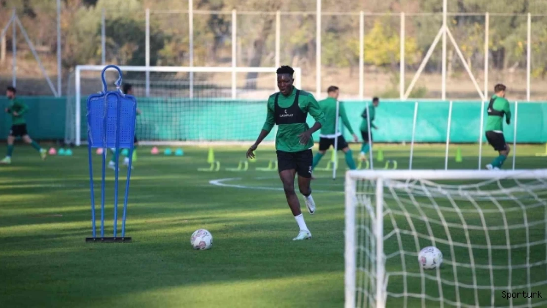 İsmet Taşdemir: &quotTuzlaspor maçında geçen haftayı telafi etmemiz gerekiyor"