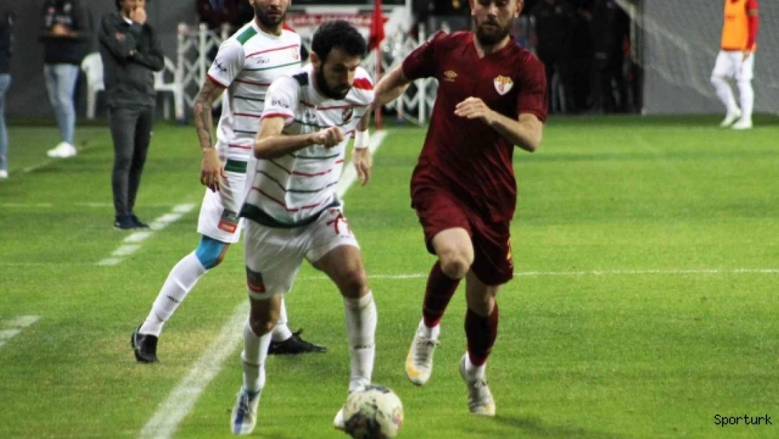Karşıyaka'da Aşan, Deniz ve Balcıoğlu geri dönüyor