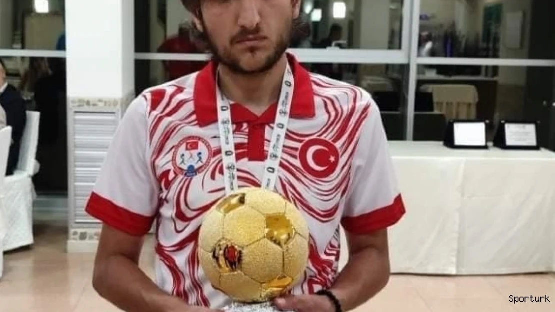Kayserili Emre Aslan Sesi Görenler Ligi'nde 20'inci golünü attı