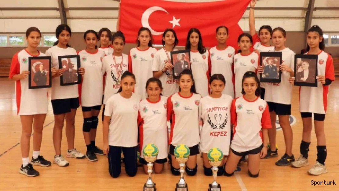 Kepez Hentbol Takımı'nın küçüklerinde hedef şampiyonluk