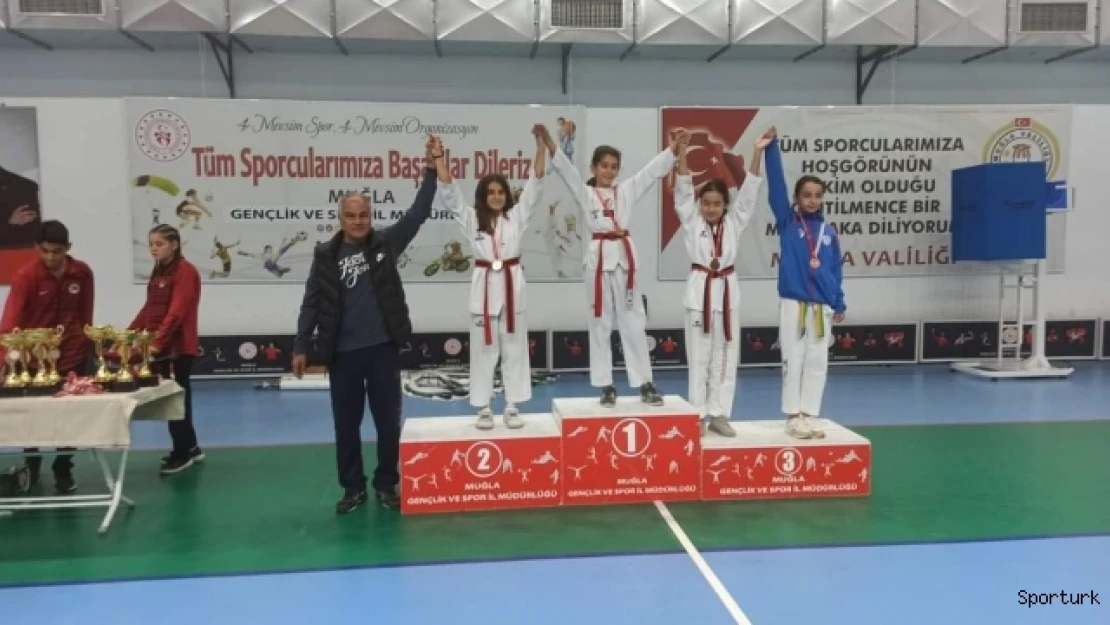 Köyceğizli tekvandocular şampiyonaya damga vurdu