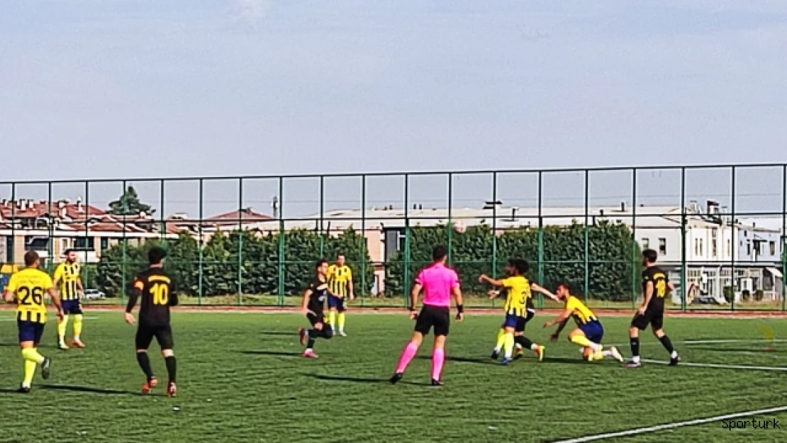 Küçükçekmece Sinop tam gaz 3-0