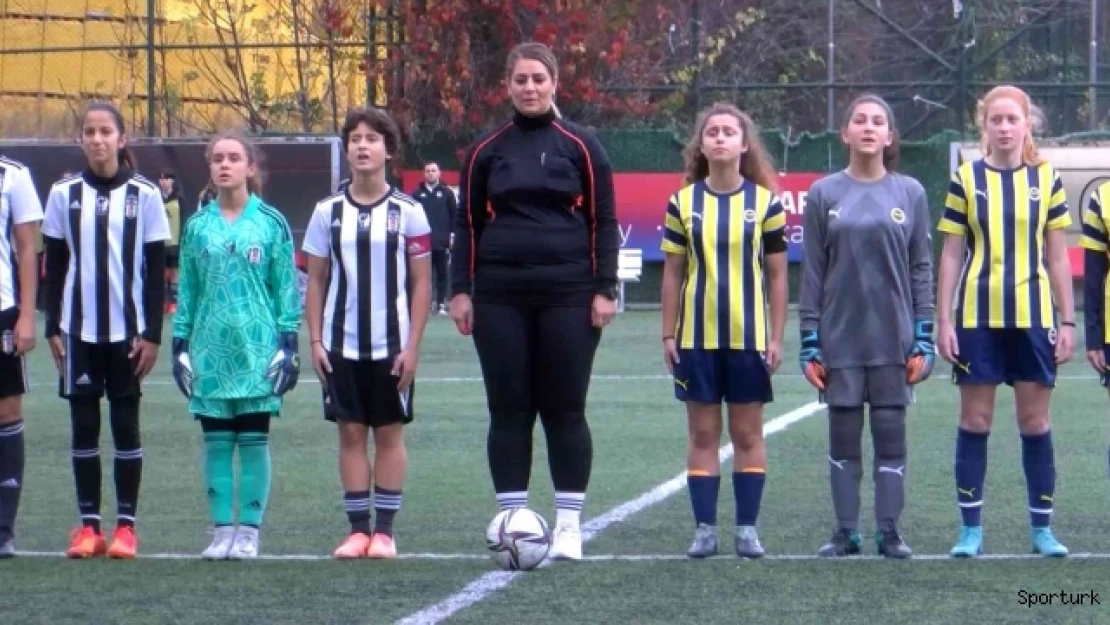 Maltepe'de kadın yönelik şiddete 'BJK-FB Farkındalık Maçı' ile dikkat çekildi