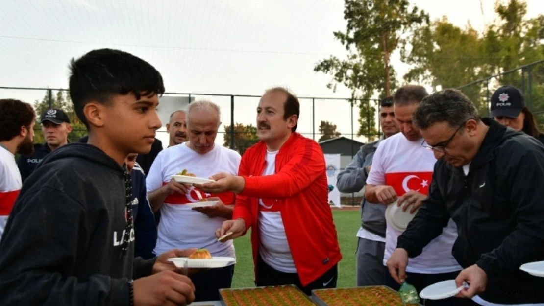 Mersin'de 'Kötü alışkanlıklara ret, sporla sağlıklı yaşama evet' kampanyası