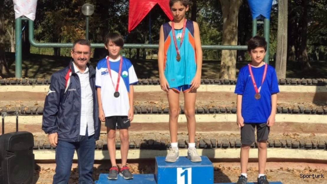 Osmangazili atletler ivme yakaladı