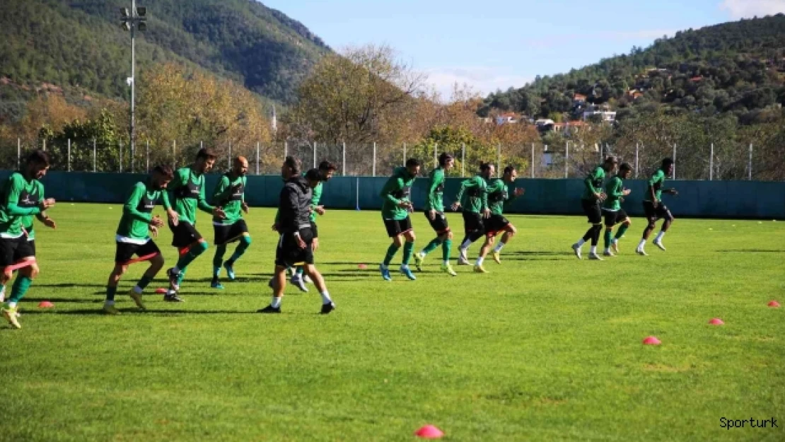 Rıza Karakaya: &quotBiz şampiyonluğa kurulmuş bir takım değiliz"