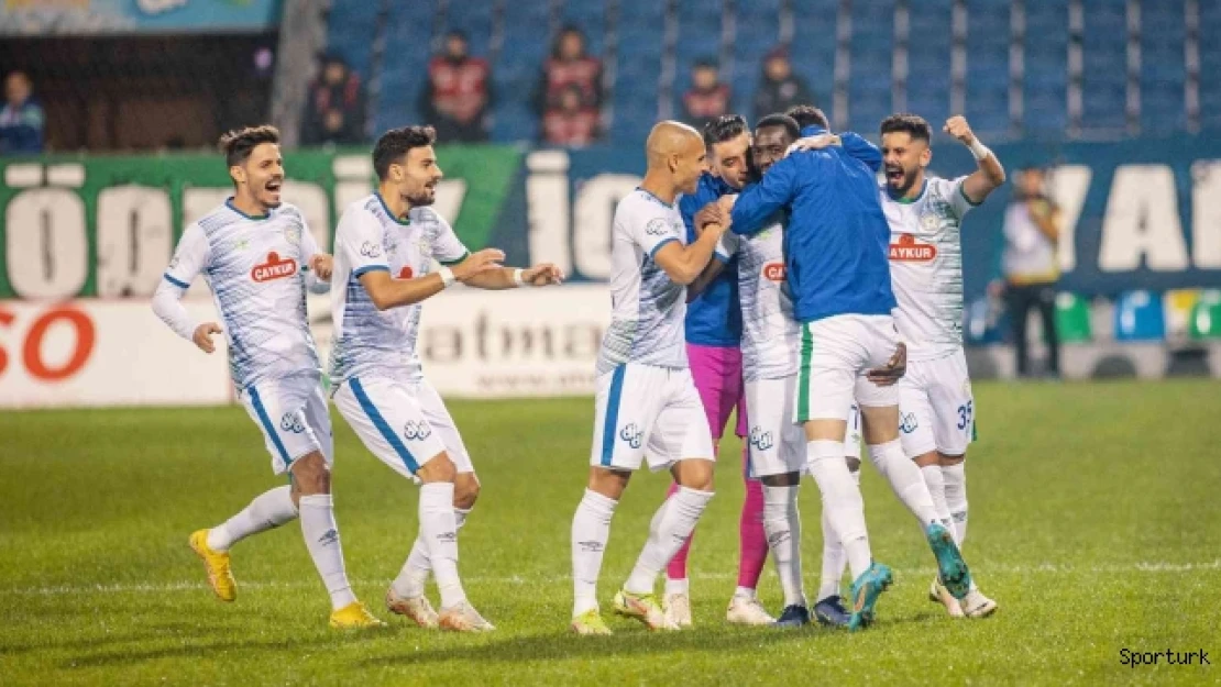 Spor Toto 1. Lig: Çaykur Rizespor: 3 - Erzurumspor FK: 1