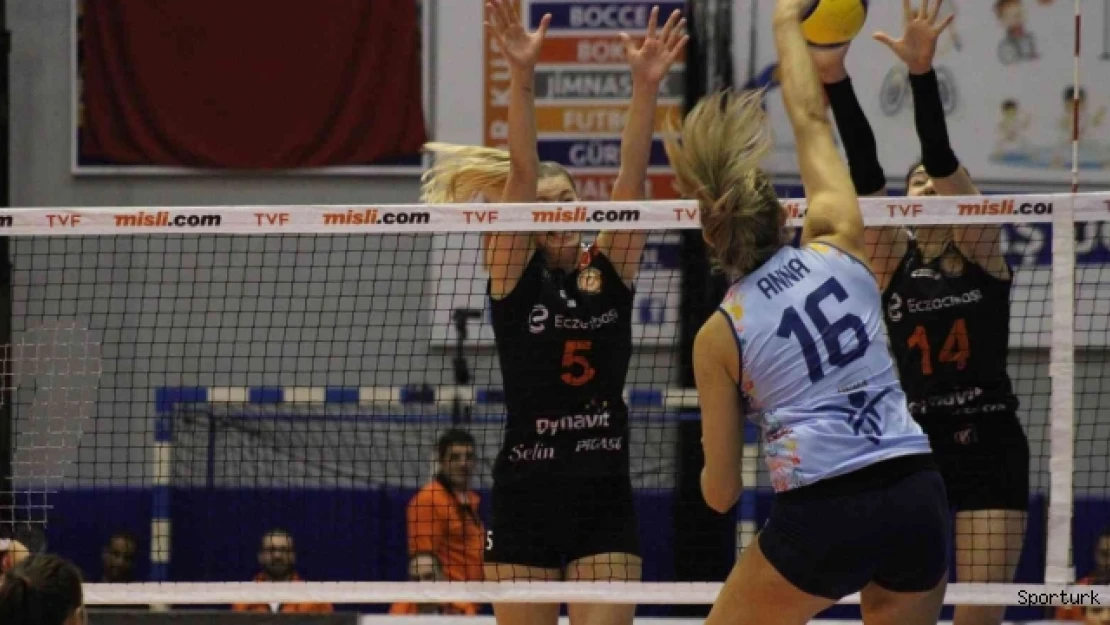 Sultanlar Ligi: Aydın Büyükşehir Belediyespor: 0 - Eczacıbaşı Dynavit: 3