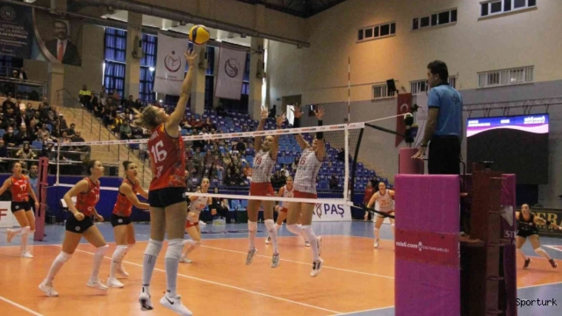 Sultanlar Ligi: Aydın Büyükşehir Belediyespor: 3 - Bolu Belediyespor: 1