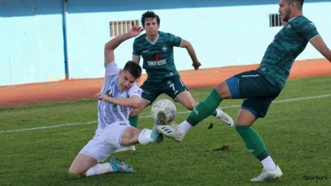 TFF 2. Lig: Pazarspor: 0 - Kırklarelispor: 0