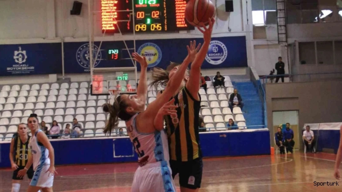Türkiye Kadınlar Basketbol Ligi: İzmit Belediyespor: 77 - Fenerbahçe Gelişim: 80