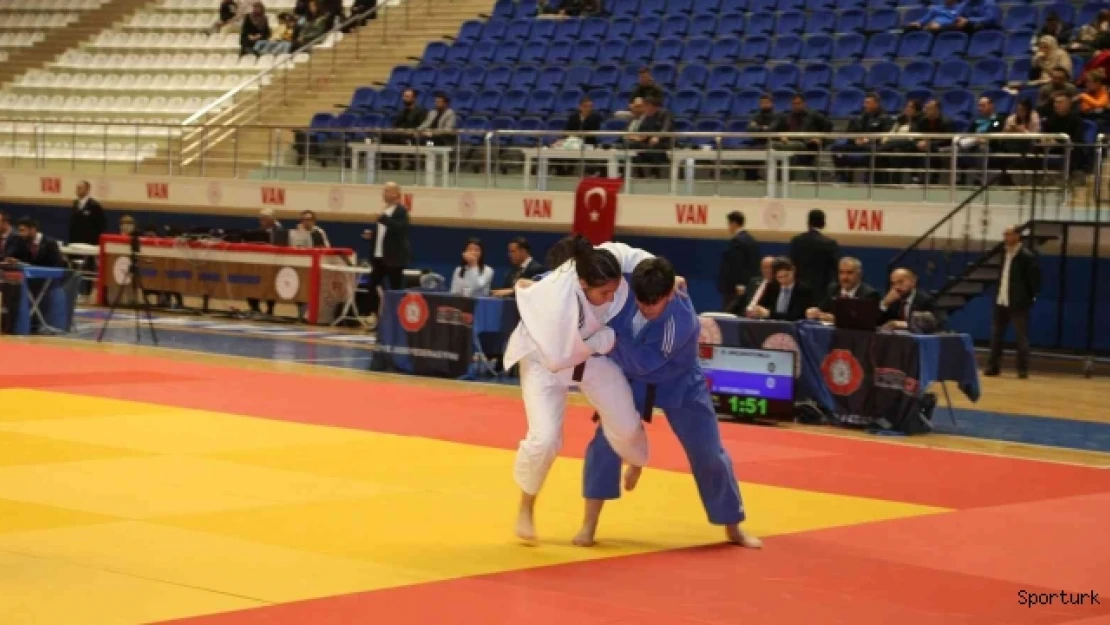 Ümitler Judo 1.Lig 1.Etap müsabakaları Van'da başladı