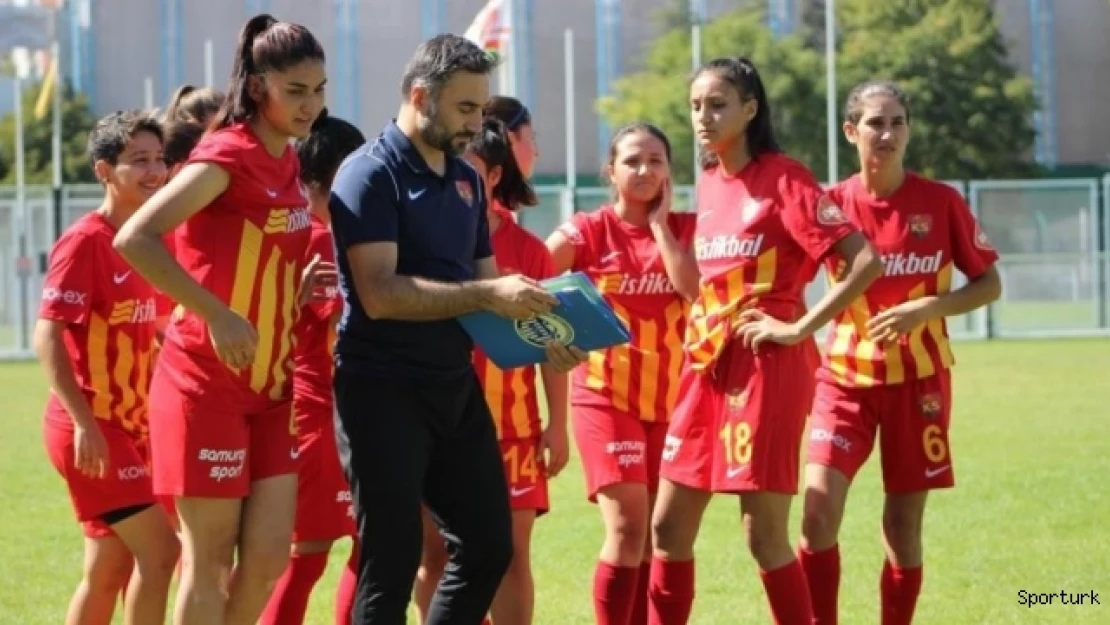 Yukatel Kayseri Kadın FK hafta içi mesaisinde