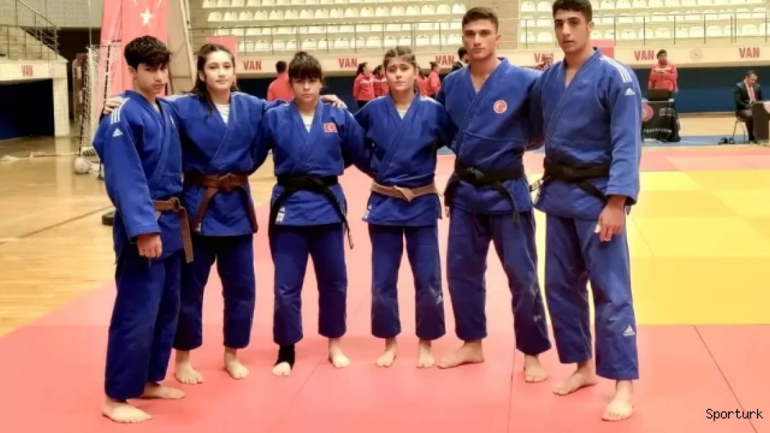 Yunusemre karma judo takımı Van'da ümit verdi