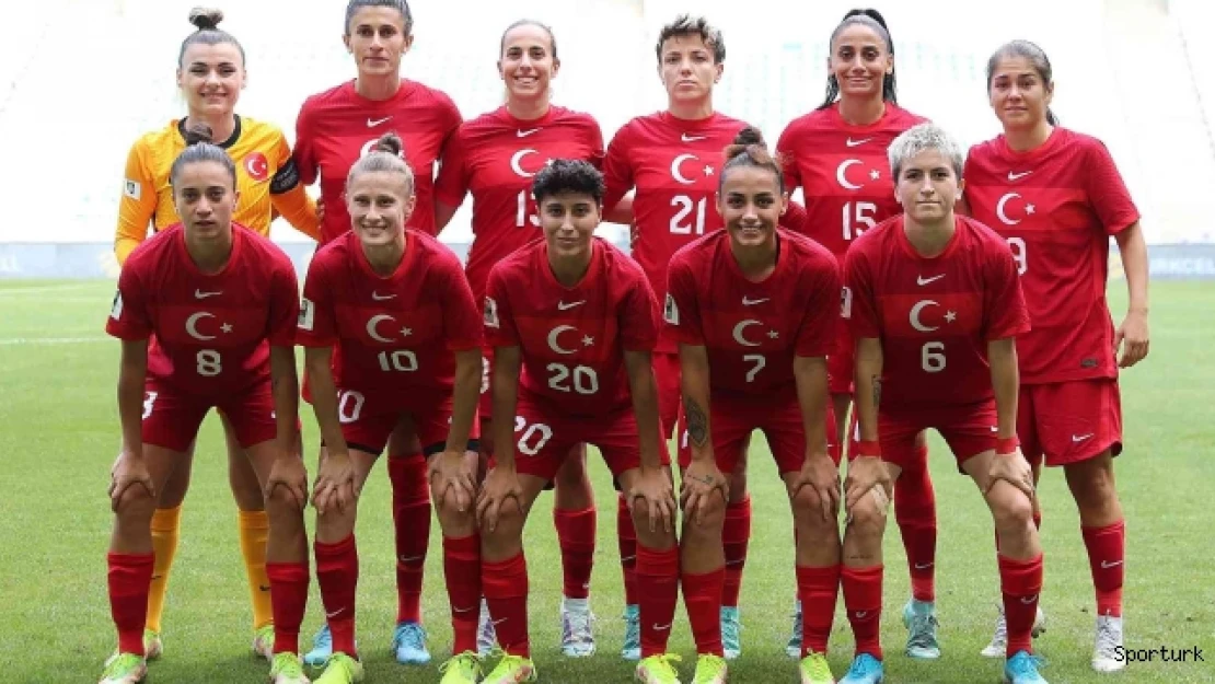 A Milli Kadın Futbol Takımı, 3 basamak yükseldi