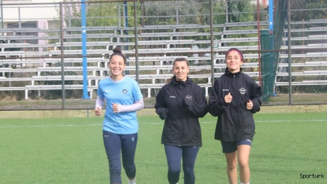 Adana Demirspor Kadın Futbol Kulübü'nde Antalyaspor maçı hazırlıkları