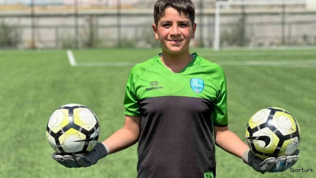 Ağrı U-14 futbol ligine Kaleci Kartal damga vurdu