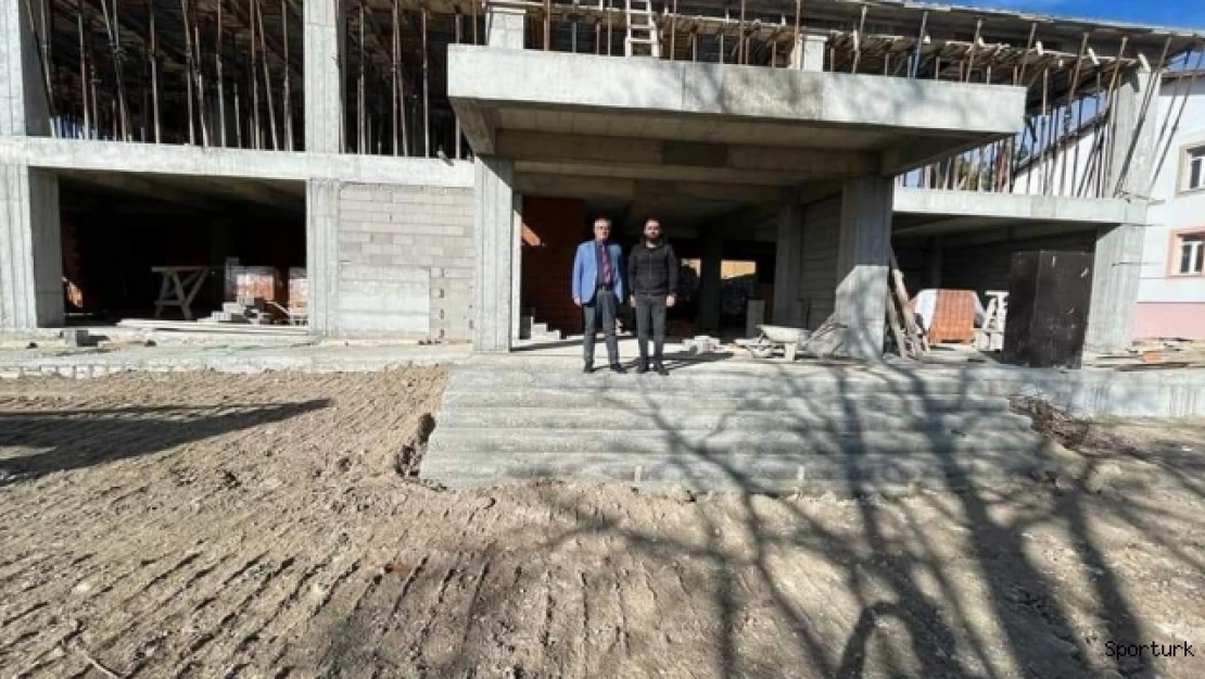 Başkan Arslan, Çameli Gençlik Merkezi inşaatında incelemelerde bulundu