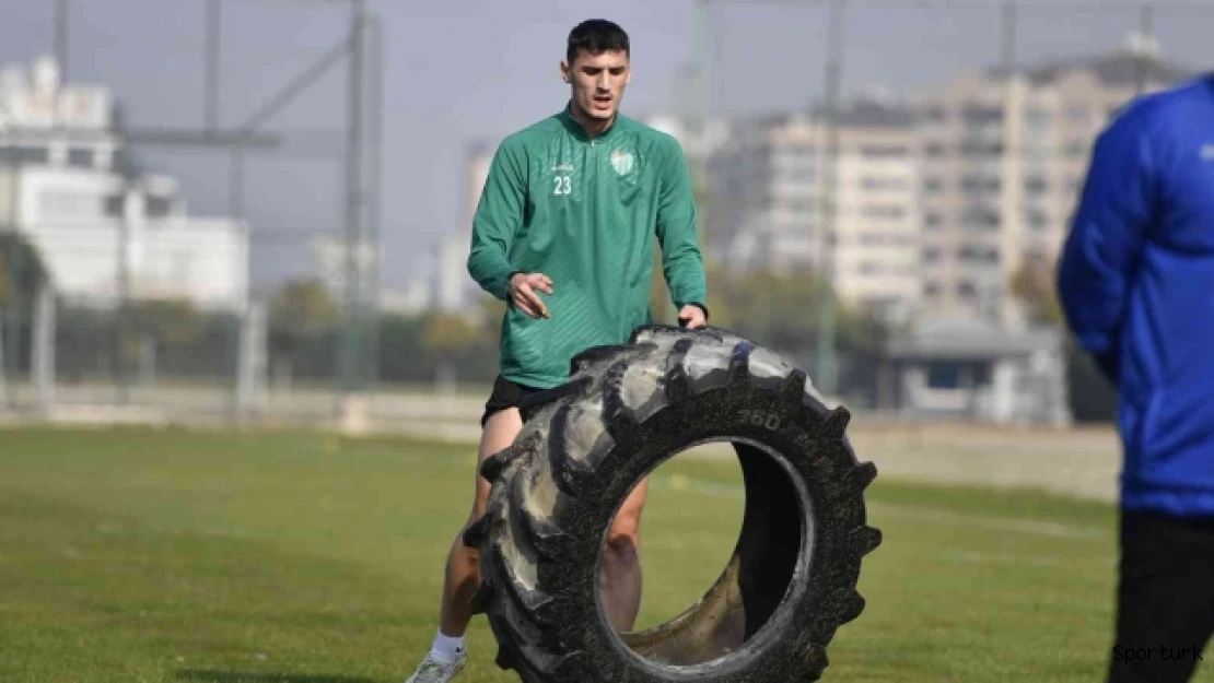 Bursaspor'a Hasan Ayaroğlu ve Ertuğrul Kurtuluş'tan sevindirici haber