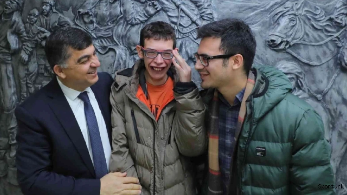 Engelli ve özel sporcular, Fadıloğlu'nu ziyaret etti