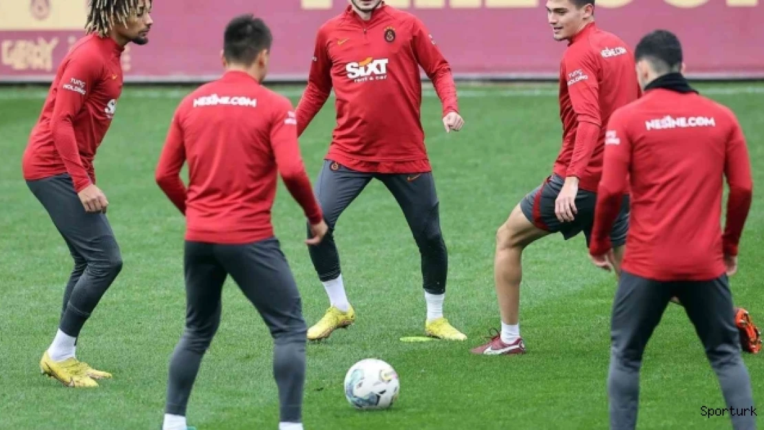 Galatasaray hazırlıklarını sürdürdü