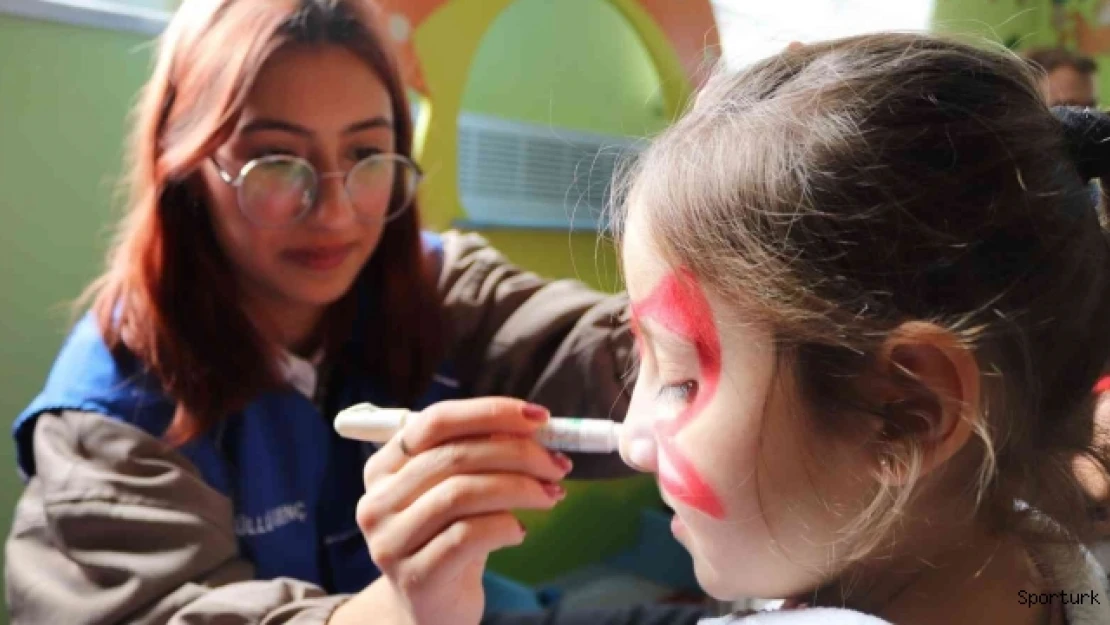 Gençlik merkezleri gençlerin buluşma noktası oluyor