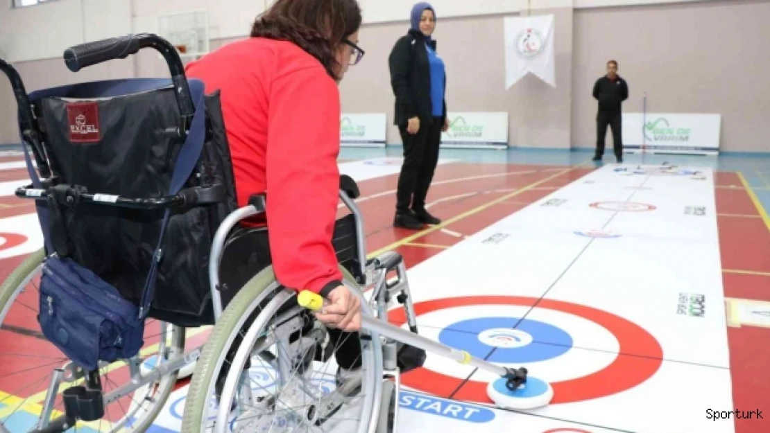 İlk kez düzenlenen Tekerlekli Sandalye Floor Curling turnuvasının şampiyonları belli oldu